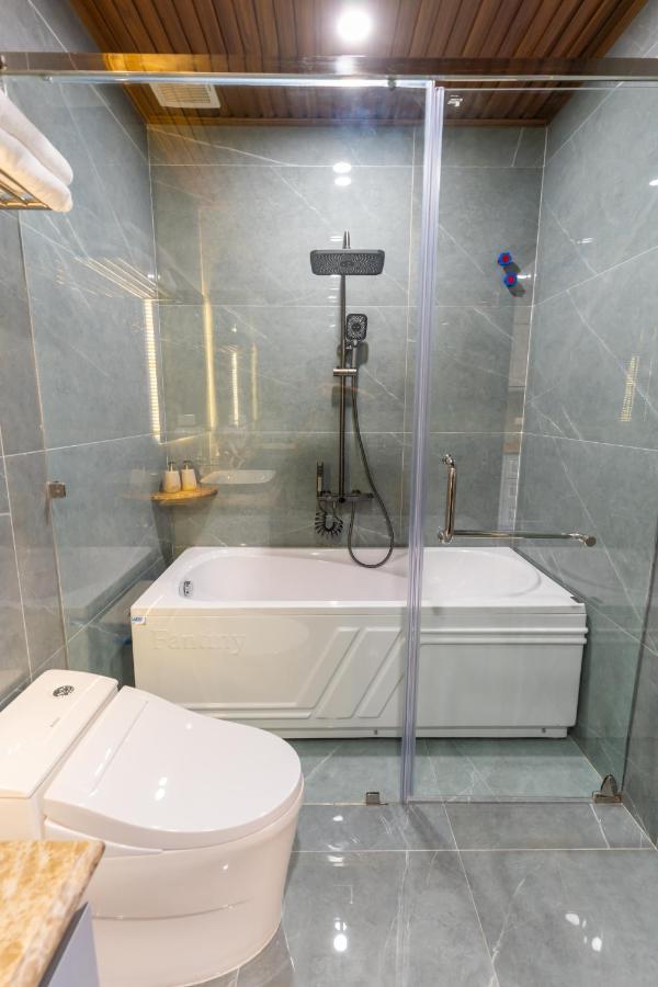 Cm Hotel & Apartment Hajfong Zewnętrze zdjęcie